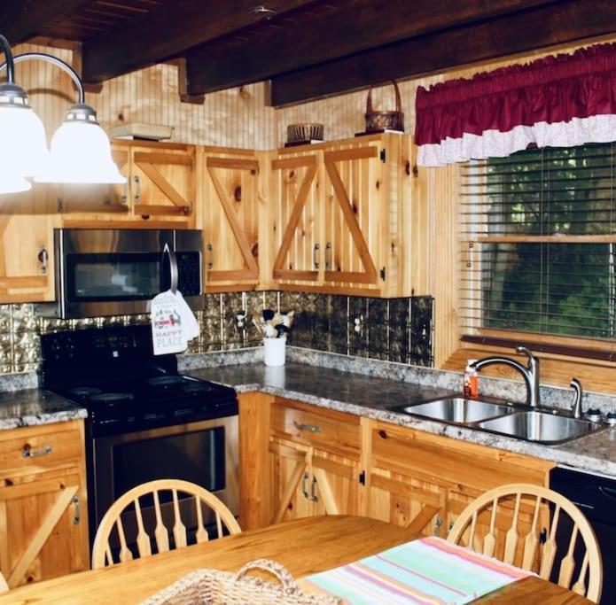 Rustic Black Bear Cabin Pigeon Forge Buitenkant foto